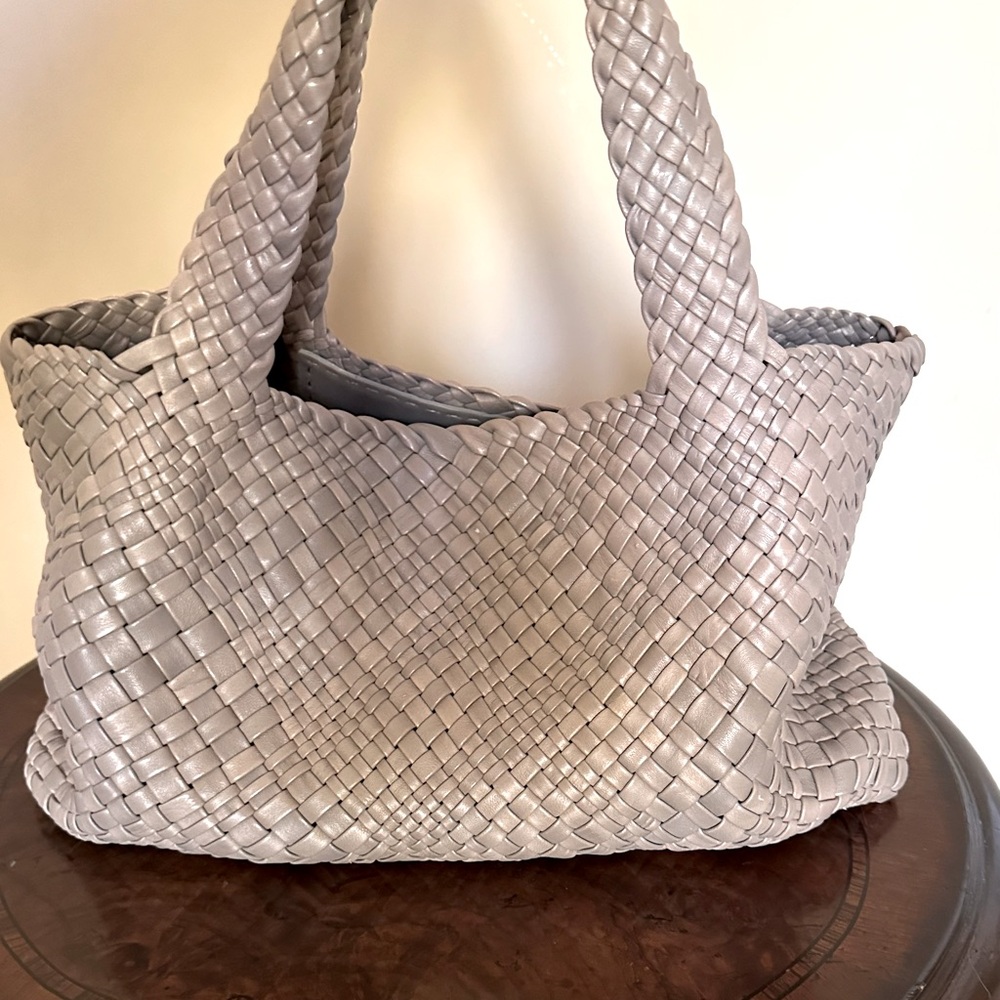 Leather woven handbag